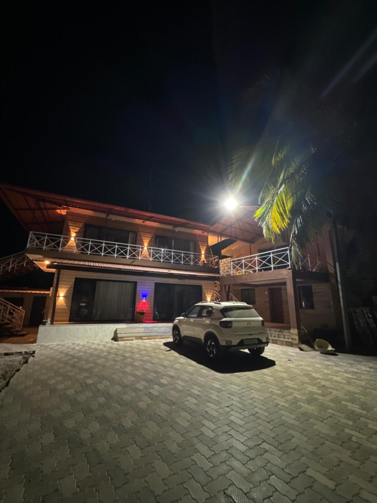 The Glasswater By The Backwater Homestay Kalyānpur Esterno foto