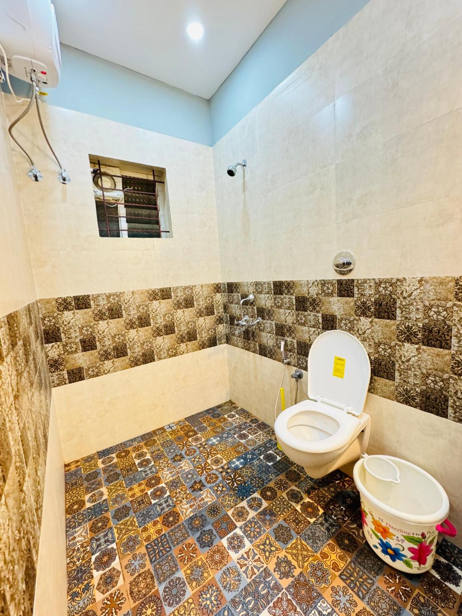 The Glasswater By The Backwater Homestay Kalyānpur Esterno foto